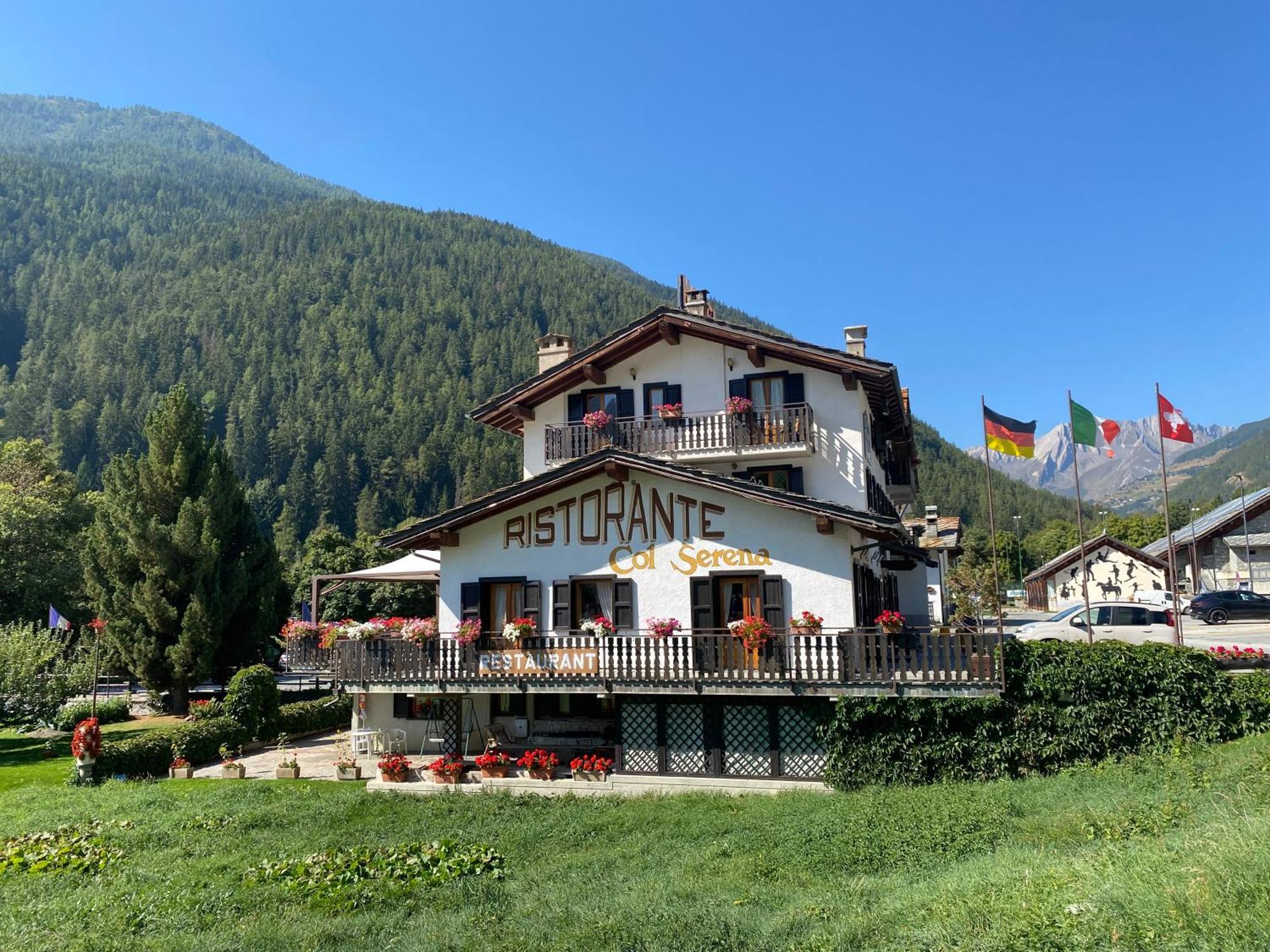 Hotel Col Serena Етрубль Екстер'єр фото